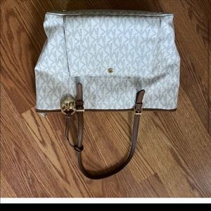Michael Kors purse & wallet together!